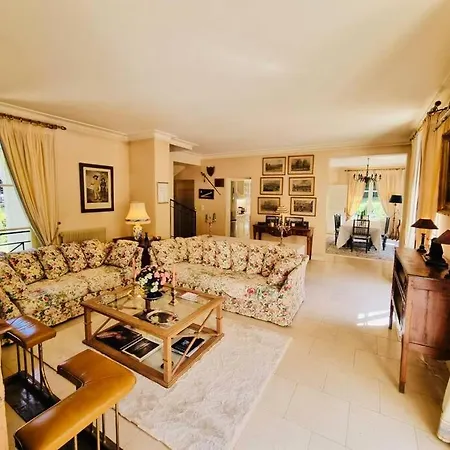 Bovary Villa